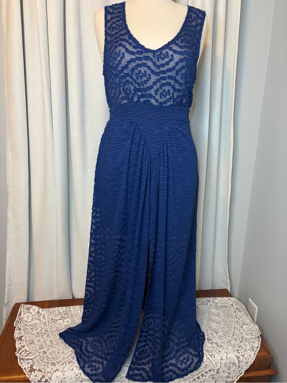 June & Hudson  Navy Lace Sheer  Maxi Dress size 1
